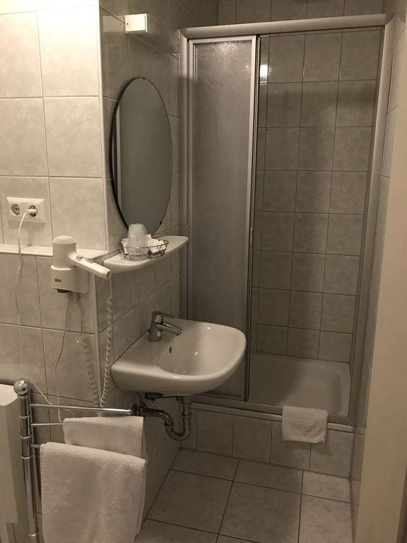 Hotel Junkerhaus Bad Salzuflen Rum bild