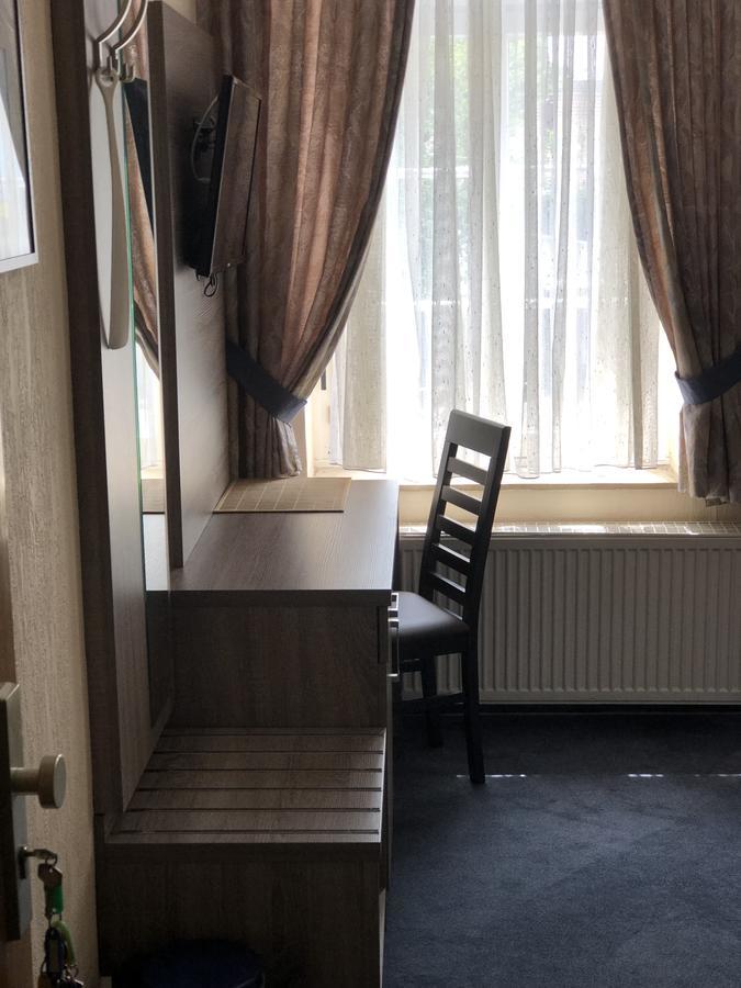 Hotel Junkerhaus Bad Salzuflen Exteriör bild